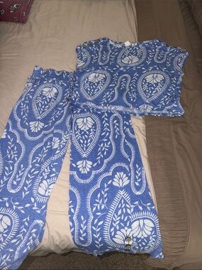 Joie Linen Set